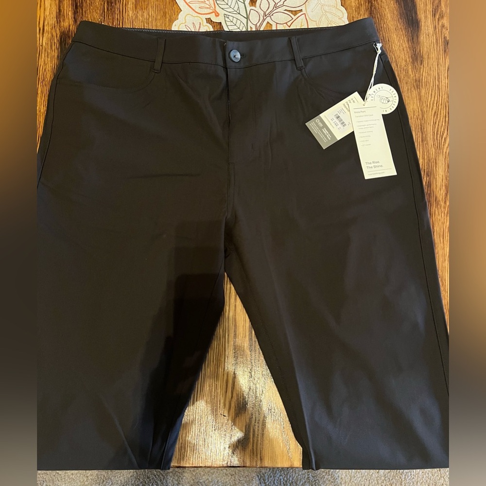 Men’s Vuori Meta Pant 38 dark Java new with tags